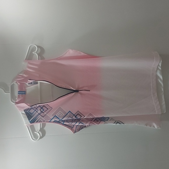 Brand New Women's Callaway Tanktop in Pink and White - Picture 3 of 4